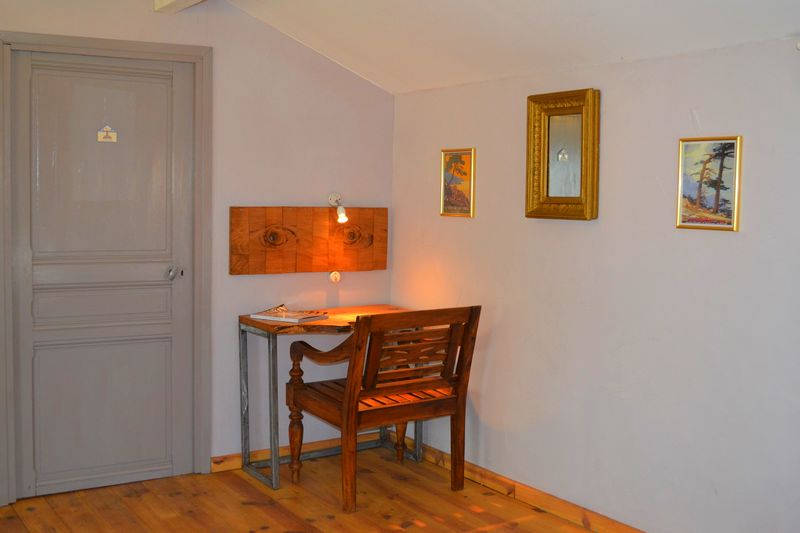 Le coin bureau de la chambre familiale