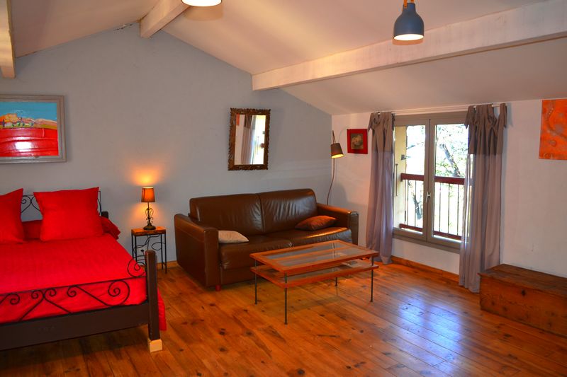 La chambre familiale de la maison de la vigne