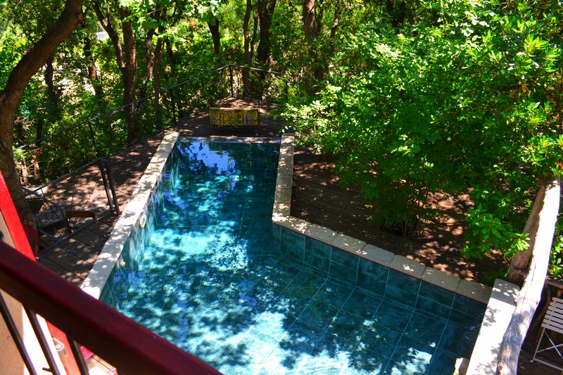 Suite familiale vue sur la piscine